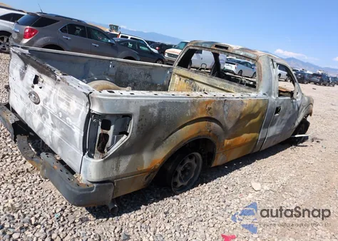 2014 Ford F150 из США, поврежденный, VIN 1FTMF1EM3EKF27754